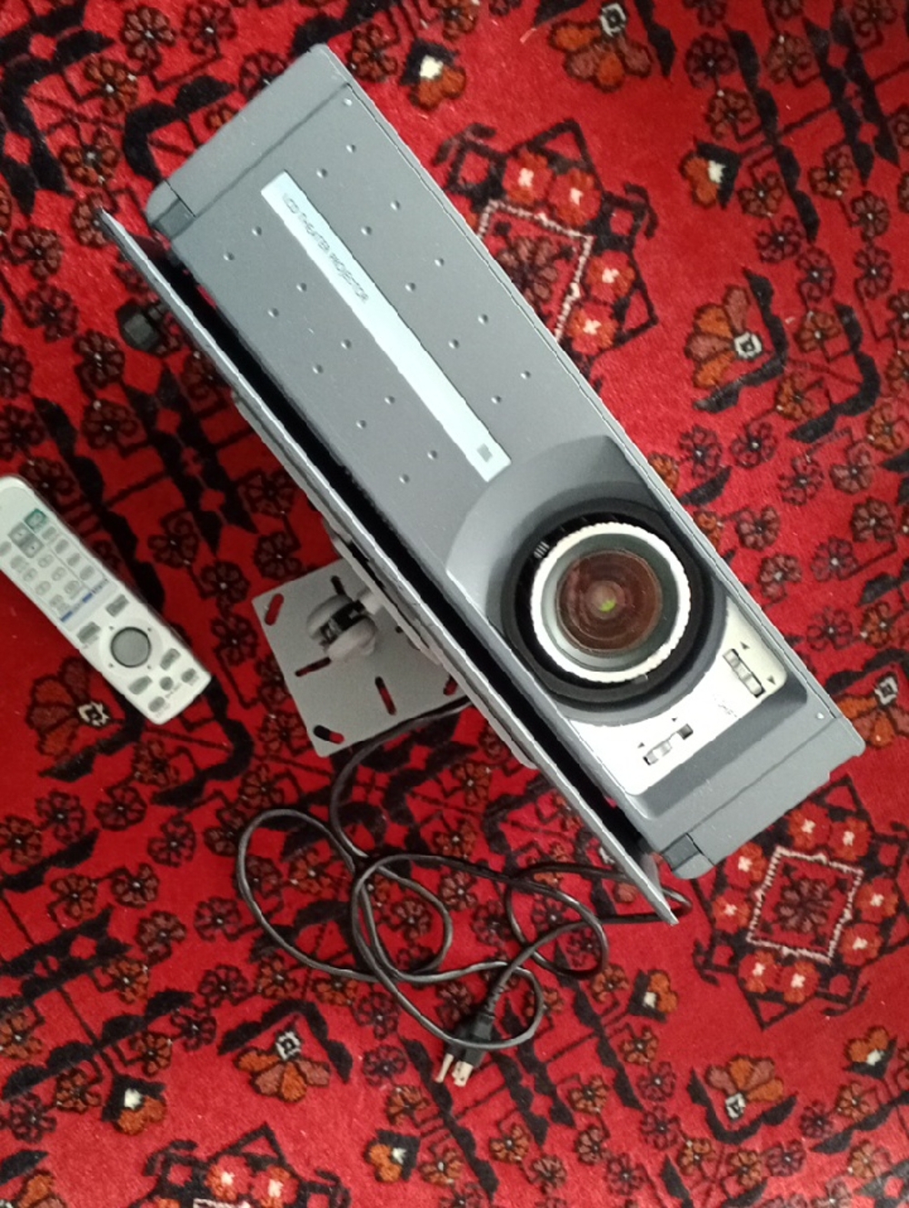 Gray Multimedia Projector with Remote and Mount - Unbranded